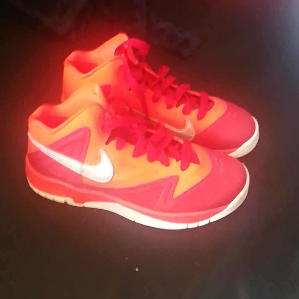 Boy's shoes